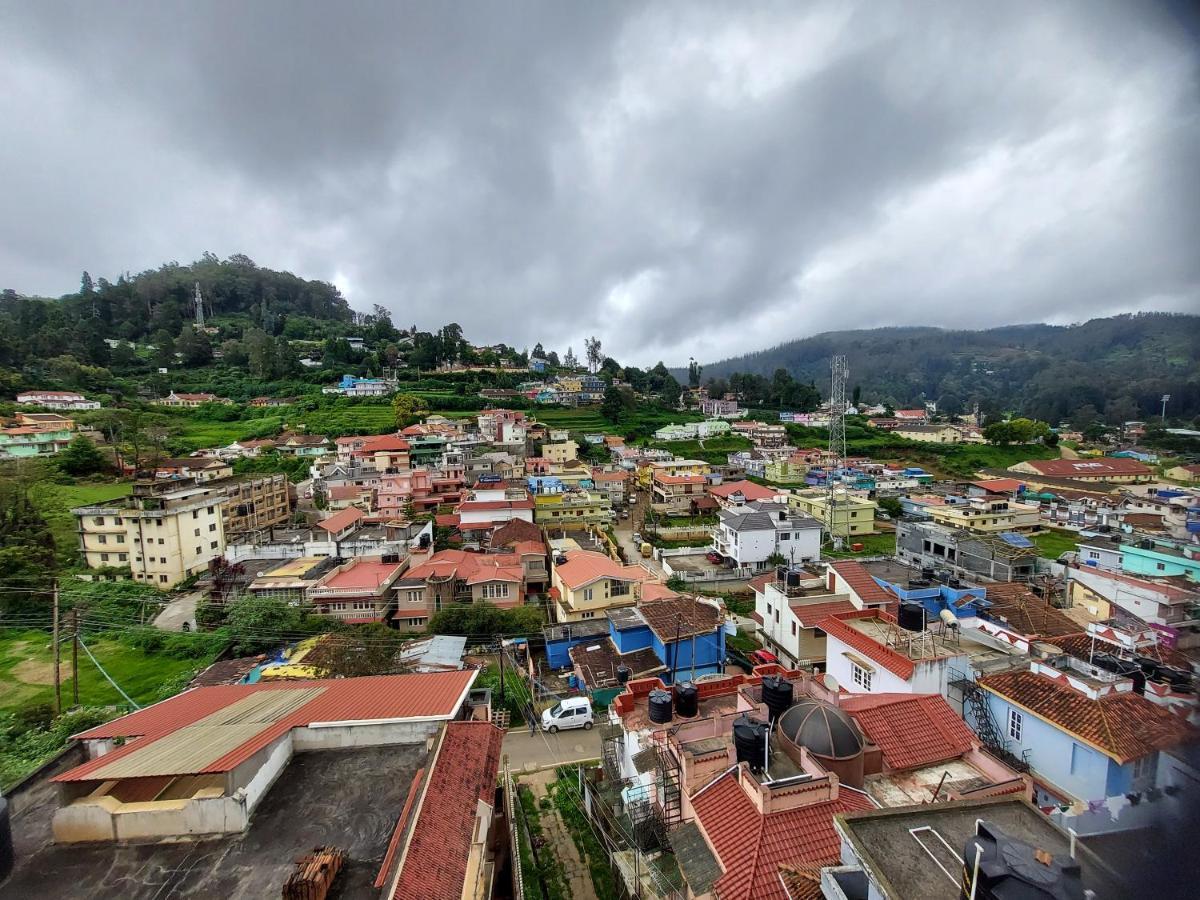 Astoria Residency Hotel Ooty Bagian luar foto