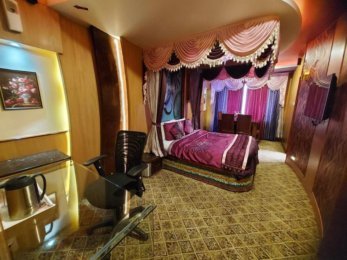 Astoria Residency Hotel Ooty Bagian luar foto