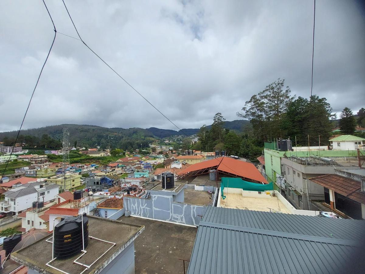 Astoria Residency Hotel Ooty Bagian luar foto