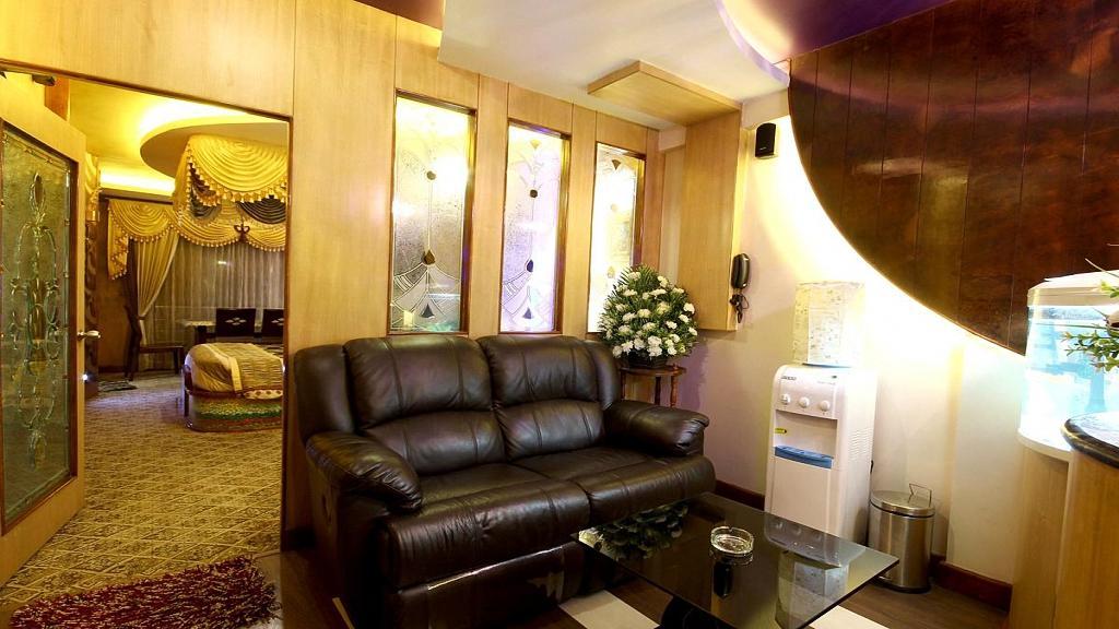 Astoria Residency Hotel Ooty Bagian luar foto