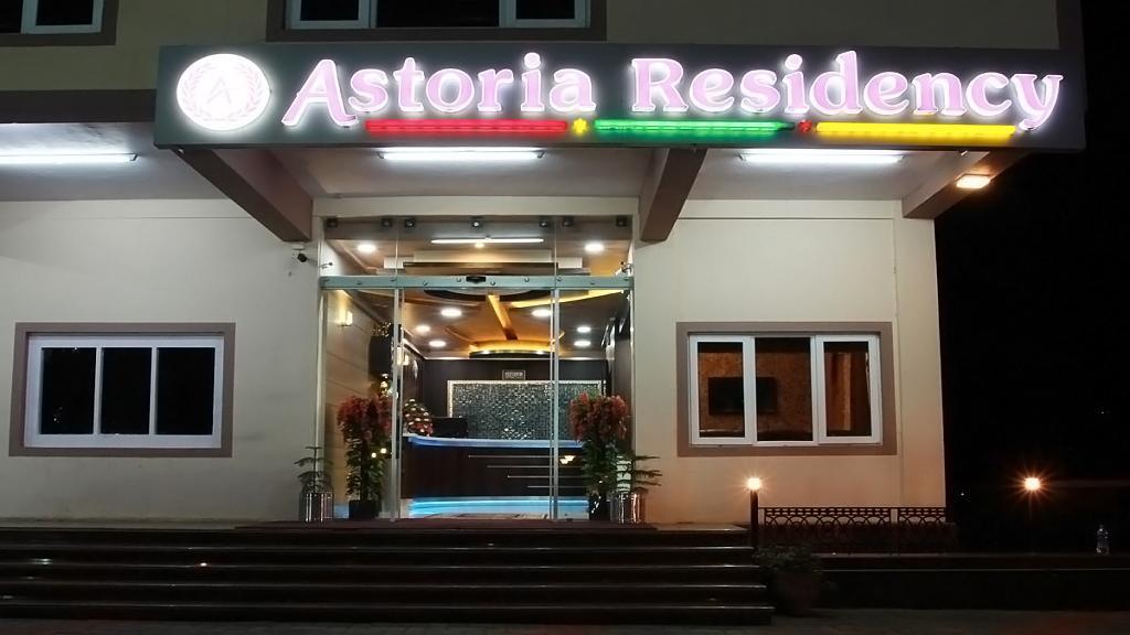 Astoria Residency Hotel Ooty Bagian luar foto